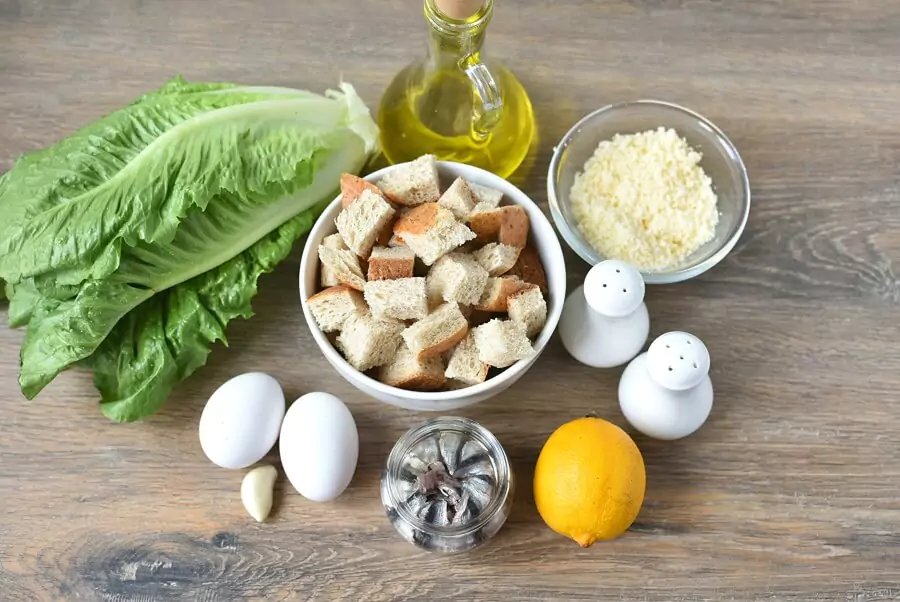 Ingredients for Classic Caesar Salad
