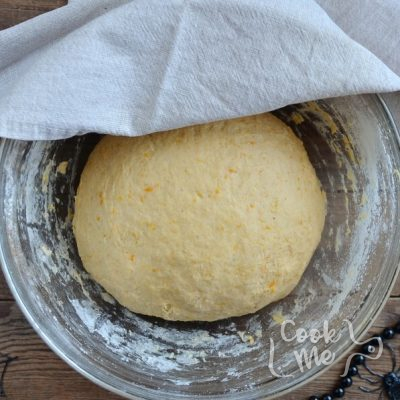 Cream Cheese Stuffed Pumpkin Dinner Rolls recipe - step 4