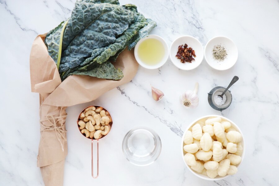 Ingridiens for Creamy Vegan Gnocchi with Garlic & Kale