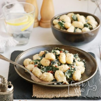 Creamy Vegan Gnocchi with Garlic & Kale Recipe-Vegan Gnocchi with Garlic & Kale-How to Make Vegan Gnocchi with Garlic & Kale