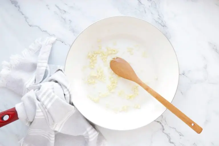 Step 2 - Creamy Vegan Gnocchi with Garlic & Kale