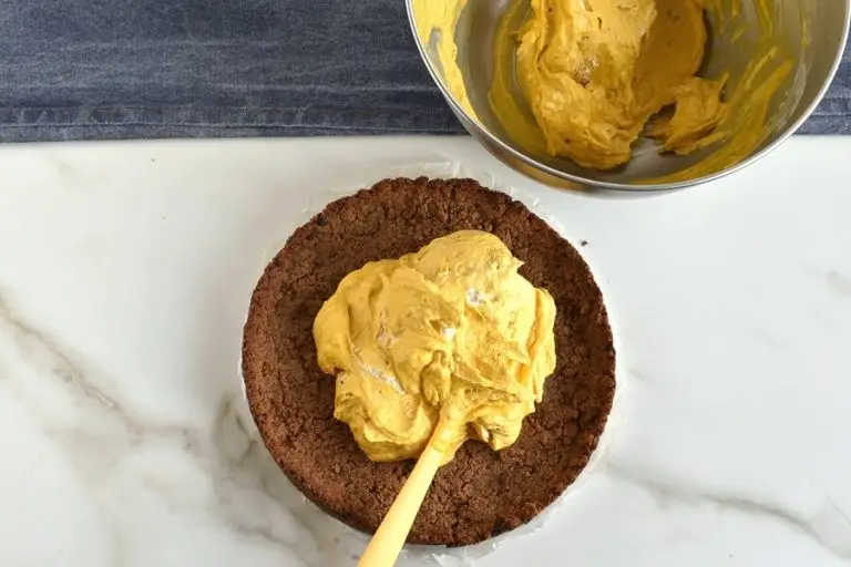 Step 6 - Frozen Pumpkin Mousse Pie