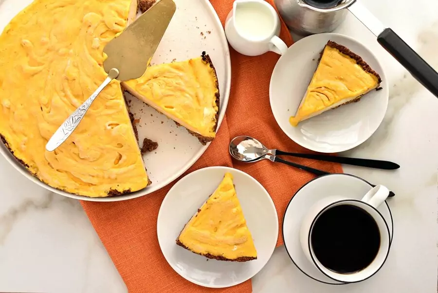 Frozen Pumpkin Mousse Pie