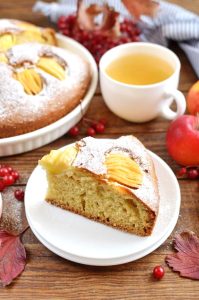 German Apple Cake (Versunkener Apfelkuchen)