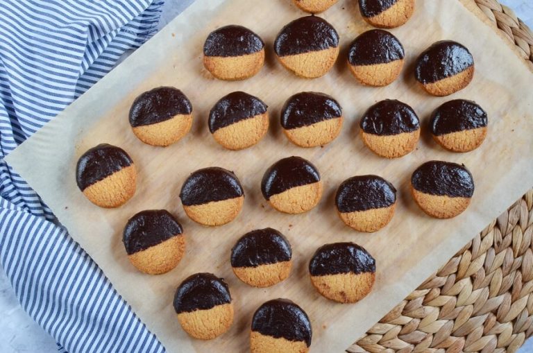 Step 10 - German Christmas Cardamom Cookies (Kardamon Plaetzchen)