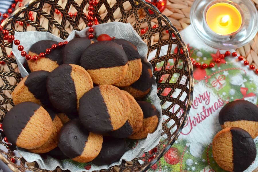 German Christmas Cardamom Cookies (Kardamon Plaetzchen) Recipe-How To Make German Christmas Cardamom Cookies (Kardamon Plaetzchen)-Delicious German Christmas Cardamom Cookies (Kardamon Plaetzchen)
