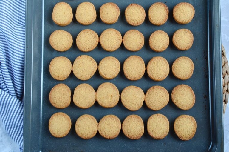 Step 8 - German Christmas Cardamom Cookies (Kardamon Plaetzchen)