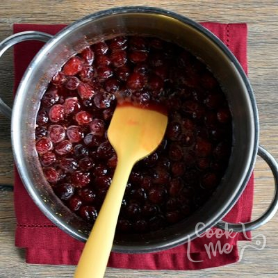 Gingery Cranberry Sauce recipe - step 2
