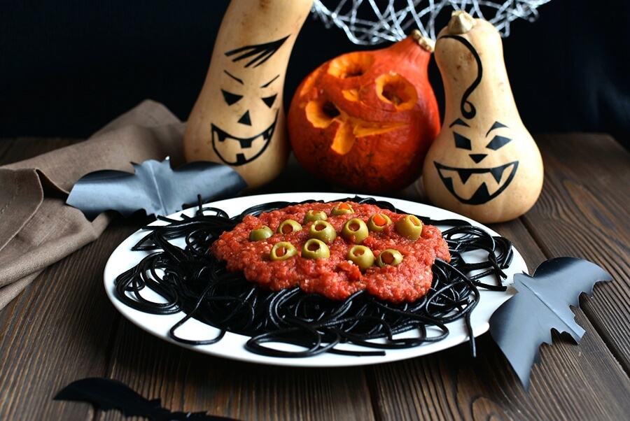 Halloween Spaghetti Recipe-How To Make Winter Halloween Spaghetti-Delicious Halloween Spaghetti