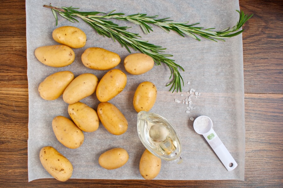 Ingridiens for Herb Roasted Fingerling Potatoes
