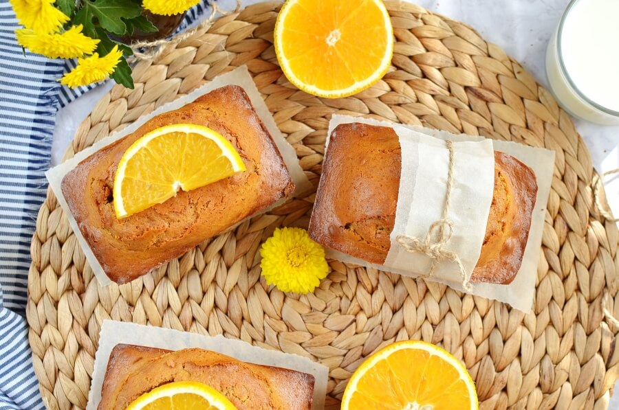 How to serve Orange Ginger Honey Cakes
