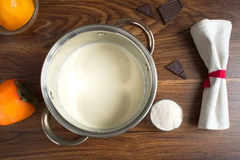 Persimmon Panna Cotta recipe - step 1