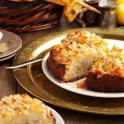 Quince Cake Recipe-Delicious Quince Cake-How to Make a Quince Cake