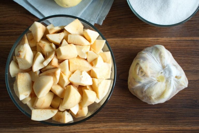 Step 1 - Quince Paste
