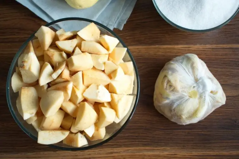 Step 1 - Quince Paste
