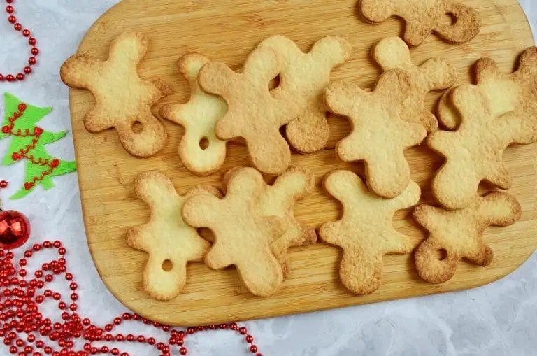 Step 9 - Reindeer Jammie Dodgers