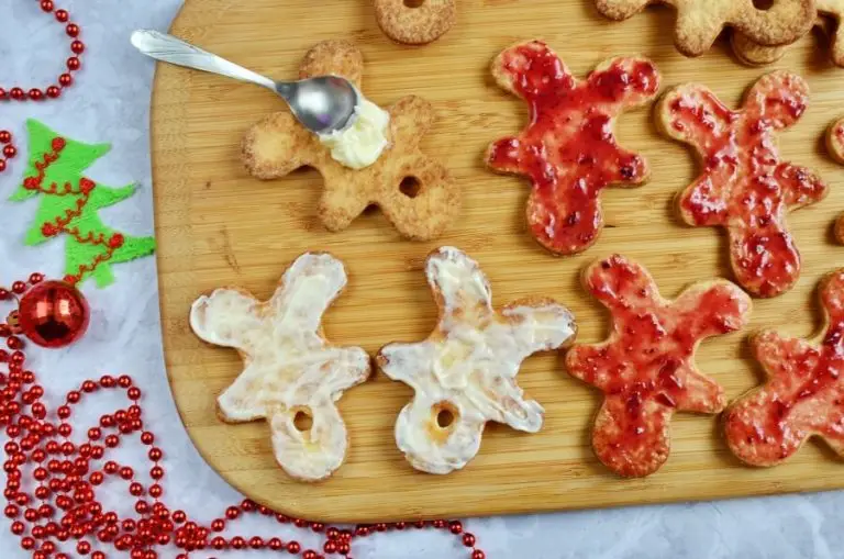 Step 12 - Reindeer Jammie Dodgers