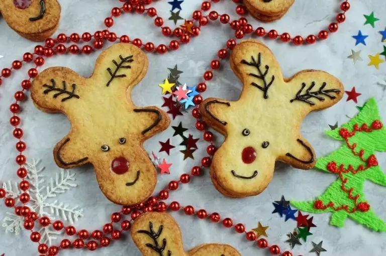 Step 15 - Reindeer Jammie Dodgers