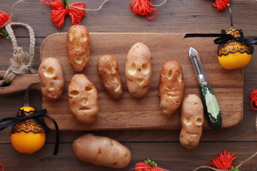 Shrunken Potato Heads with Slime Dip recipe - step 2