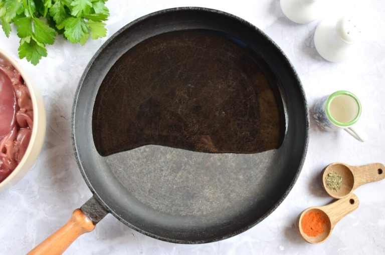 Step 1 - The Best Sauteed Chicken Livers