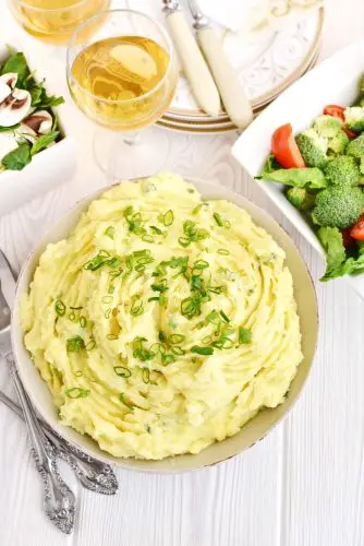 Sour Cream and Chive Mashed Potatoes