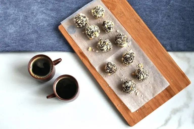 Step 7 - Almond-Rum Chocolate Truffles
