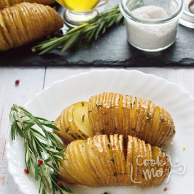 Baked Hasselback Potatoes recipe-Crispy Hasselback Potatoes with Rosemary and Garlic Recipe-Hasselback Potatoes
