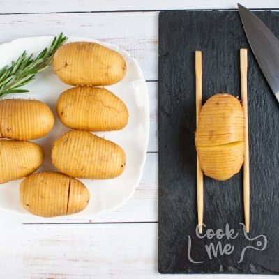 Baked Hasselback Potatoes recipe - step 2