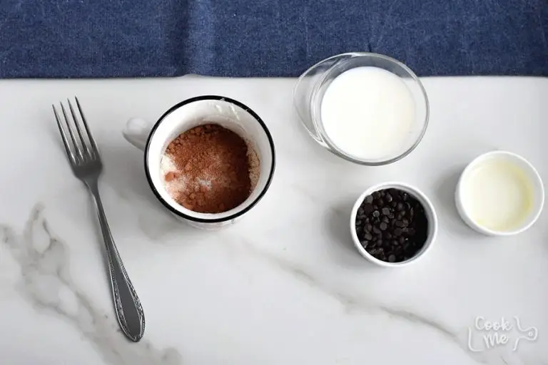 Step 1 - Chocolate Cake in a Mug