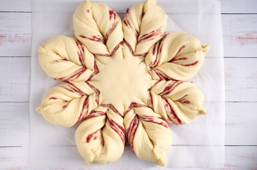 Christmas Star Twisted Bread recipe - step 9