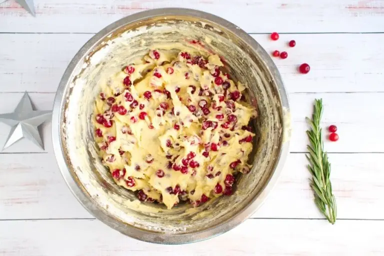 Step 5 - Cranberry Christmas Cake