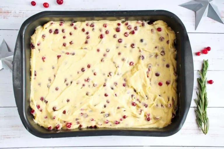 Step 6 - Cranberry Christmas Cake