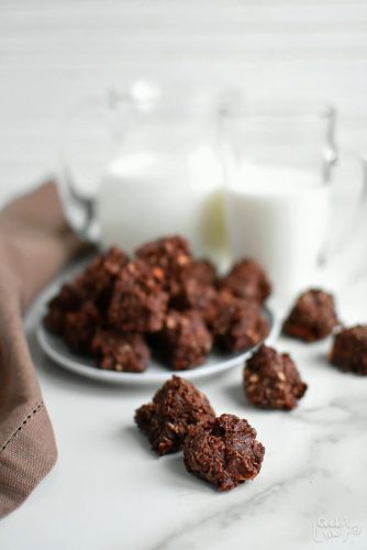 Easy Chocolate Haystacks
