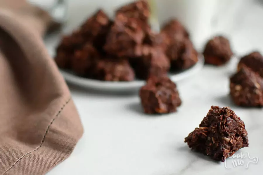 Easy Chocolate Haystacks