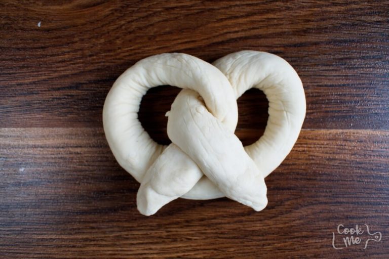 Step 6 - Easy Homemade Soft Pretzels