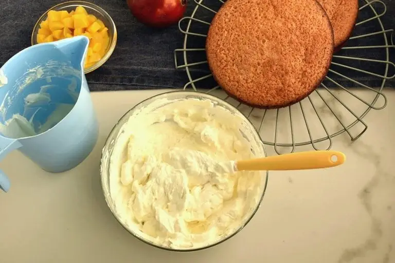 Step 9 - Easy Thai Mango Cake