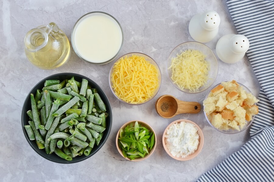 Ingridiens for Green Bean and Cheddar Casserole