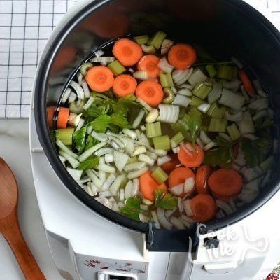 Instant Matzo Ball Soup recipe - step 1