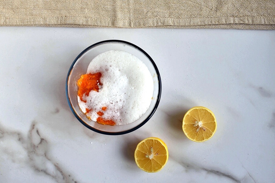 Lemon Glazed Persimmon Bar recipe - step 4