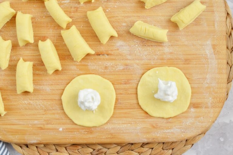 Step 8 - Meringue Shell Cookies (Rakushki)