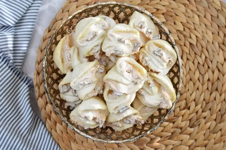 Step 11 - Meringue Shell Cookies (Rakushki)