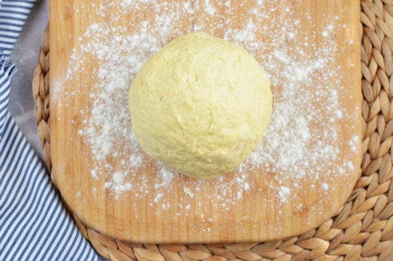 Step 3 - Meringue Shell Cookies (Rakushki)