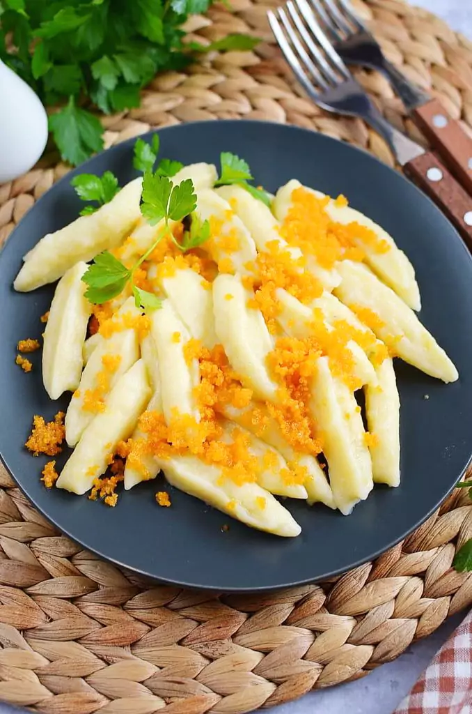 Polish Mashed Potato Dumplings (Kopytka)