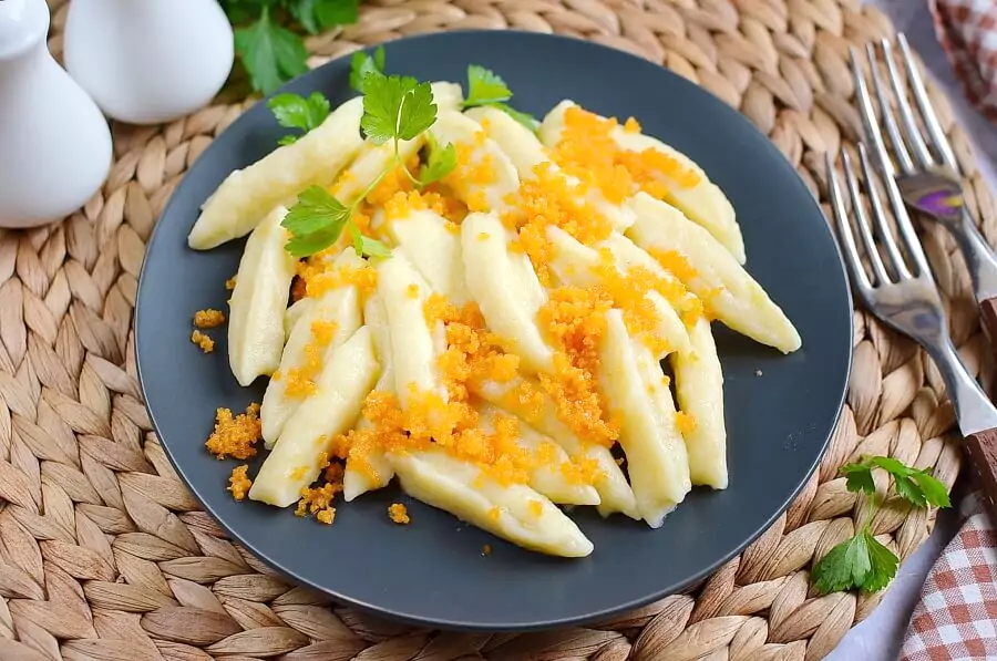Polish Mashed Potato Dumplings (Kopytka)