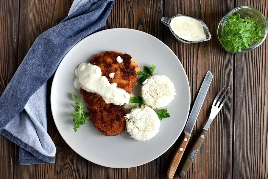 Pork Cutlets with Panko and Gravy