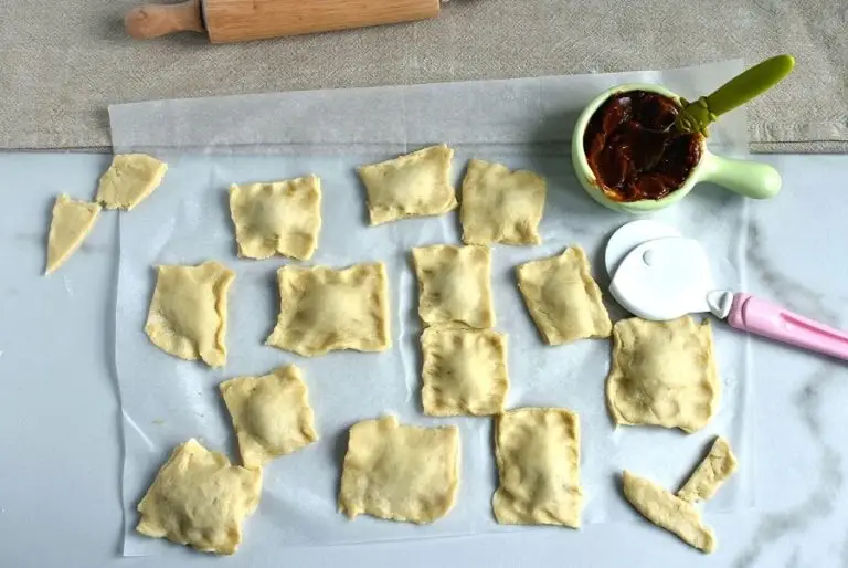 Step 7 - Pastelitos de Dulce de Leche