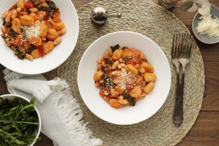 Skillet Gnocchi with Chard & White Beans Recipe Cook.me Recipes