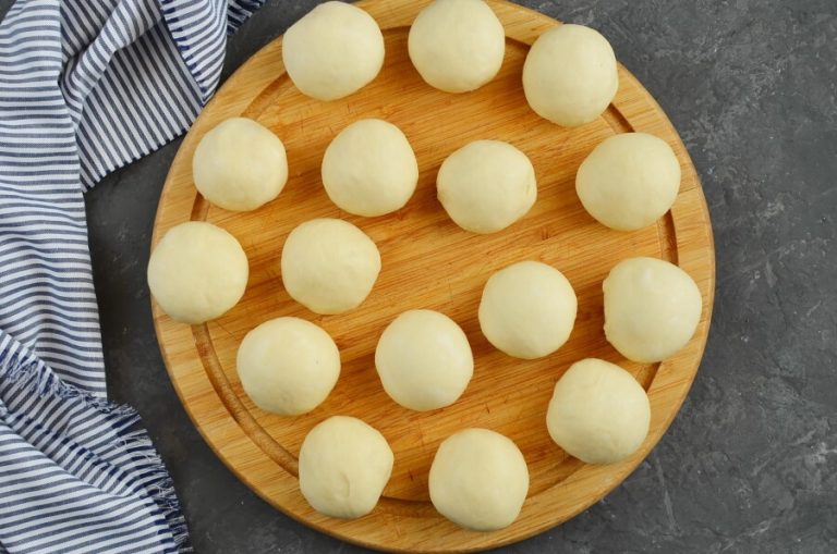 Step 8 - The Ultimate Dinner Rolls
