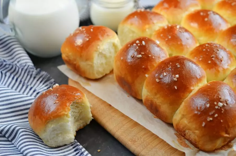 How to serve The Ultimate Dinner Rolls