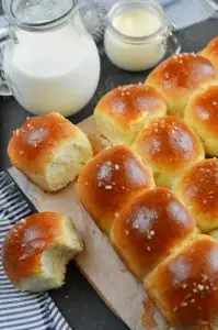 The Ultimate Dinner Rolls